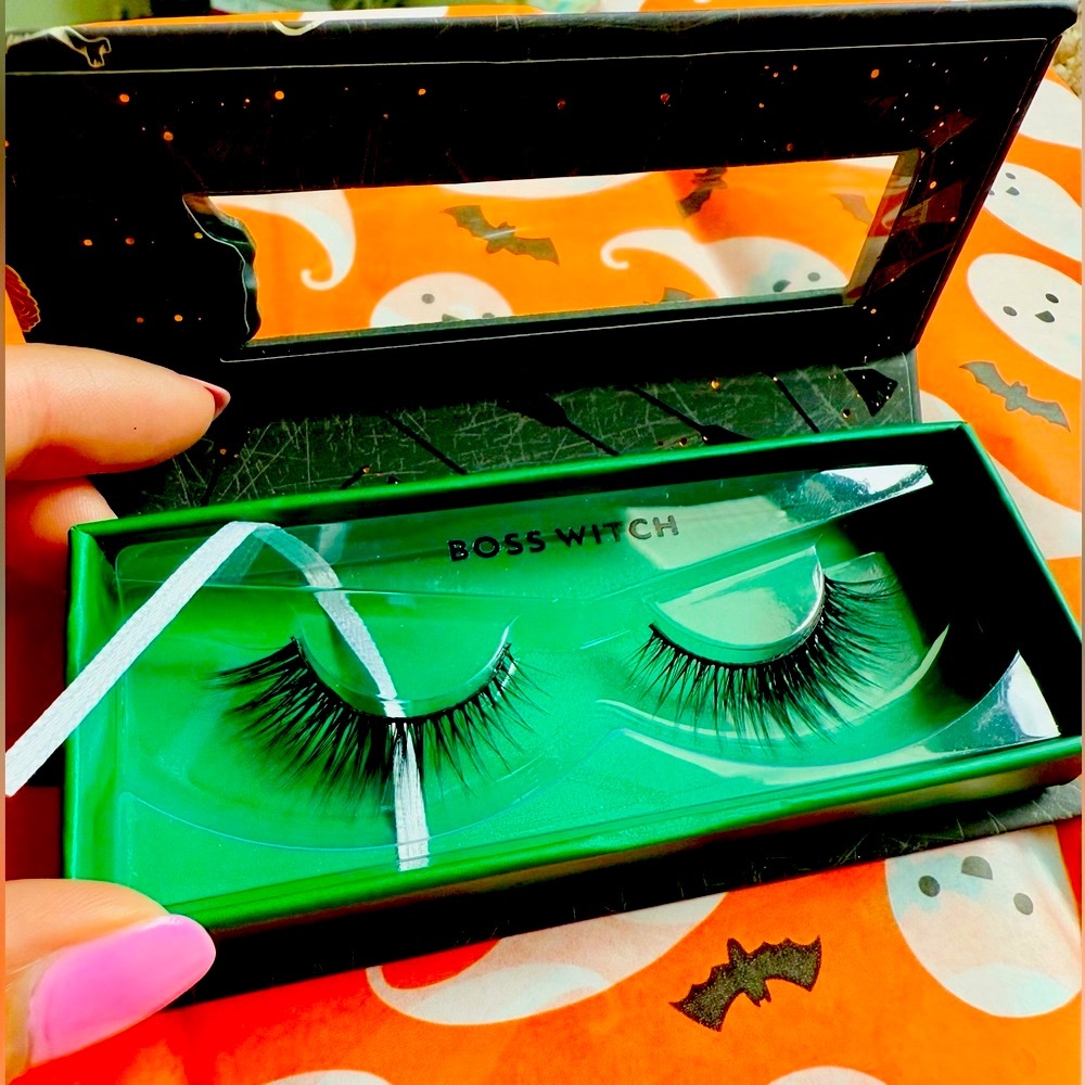 Colourpop’s Boss Witch False Lashes (New) Disney’s Hocus Pocus Collection
